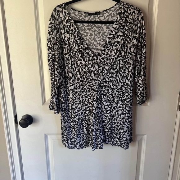 Apt. 9 Black and White Patterned Tunic - Picture 1 of 3